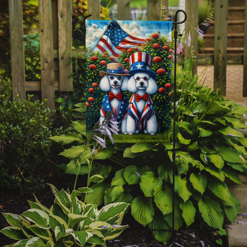 Drapeau All American Garden, Caniche blanc