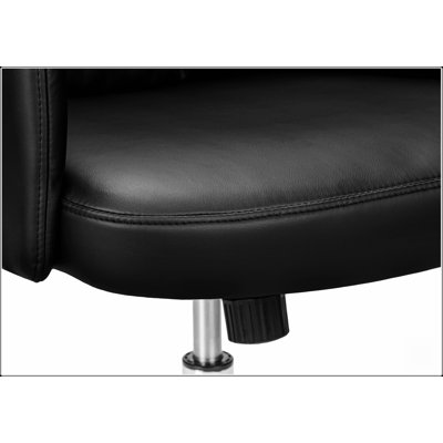 Fauteuil de bureau pivotant ergonomique moderne, réglable en hauteur et avec accoudoirs, aspect cuir noir, piètement en métal chromé