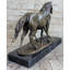 Figurine de poulain en bronze