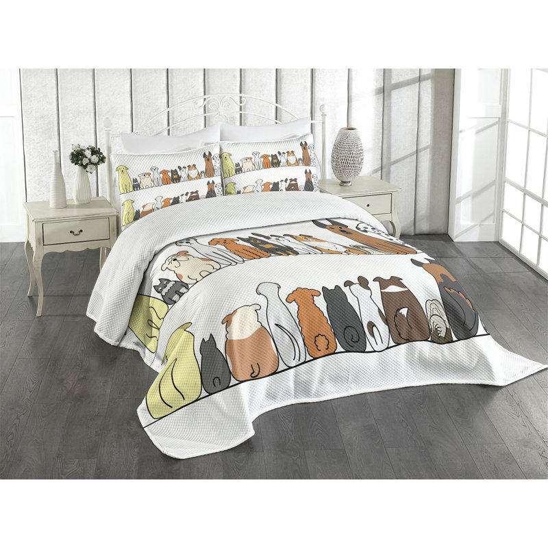 White Quilted Queen Bedspread Set with Dog Print