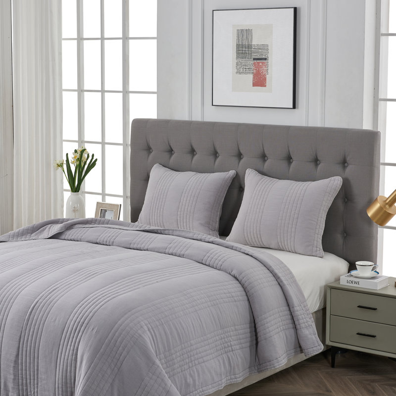 Kosovo Grimshaw 100% Cotton Quilt Set, Queen Quilt + 2 Standard Shams, Light Gray