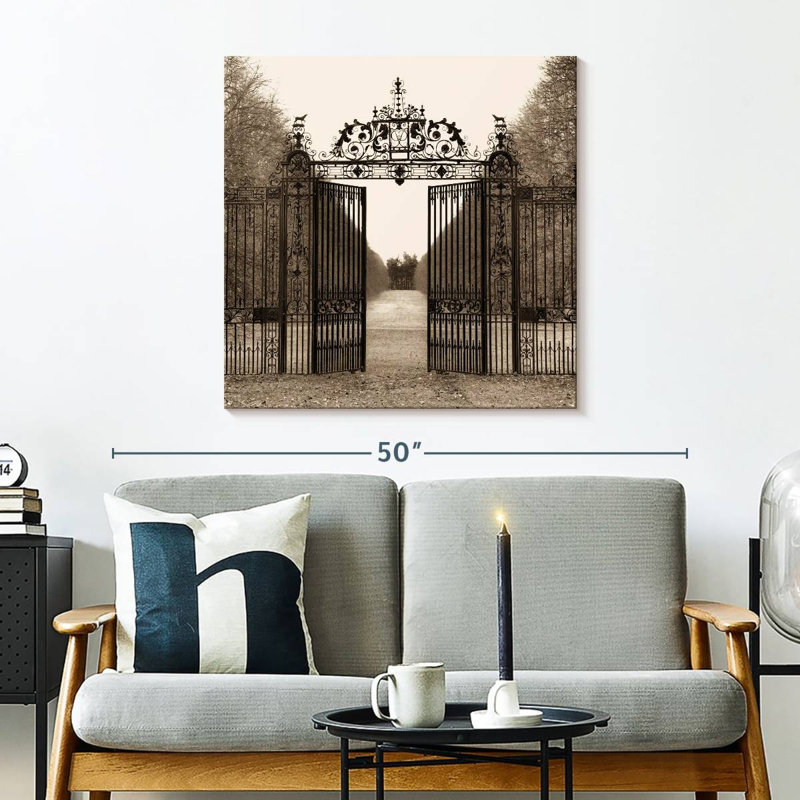 Lilie Hampton Gate, 30" H x 30" W