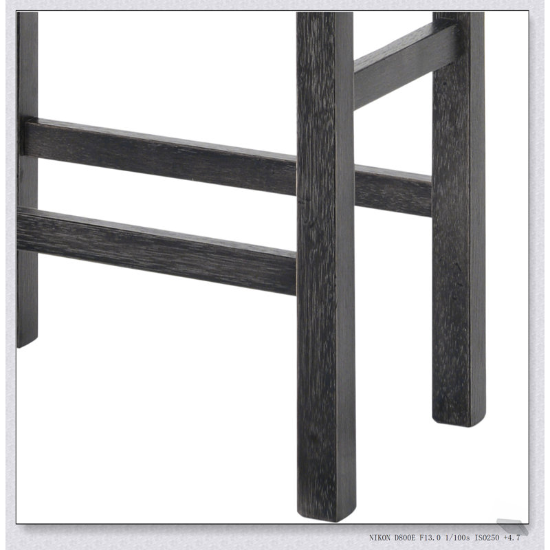 Ensemble de 2 tabourets à hauteur de comptoir en lin brun clair et gris vieilli, parfait pour les cuisines et les bars modernes, alliant style et confort.