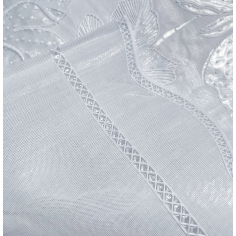 Nappe 54 po x 72 po en vinyle blanc