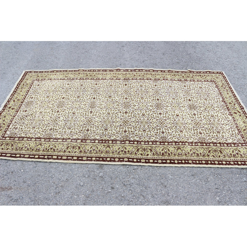 Tapis turc en laine tissé à la main dans de riches tons bruns pour la chambre à coucher ou le salon