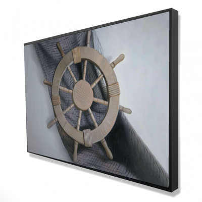 «Helm On A Fishing Net» sur toile