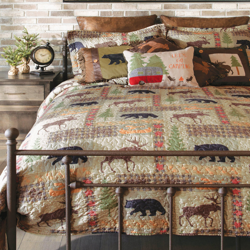 Rustic Lake Country Full Microfiber Quilt Set in Black and Tan