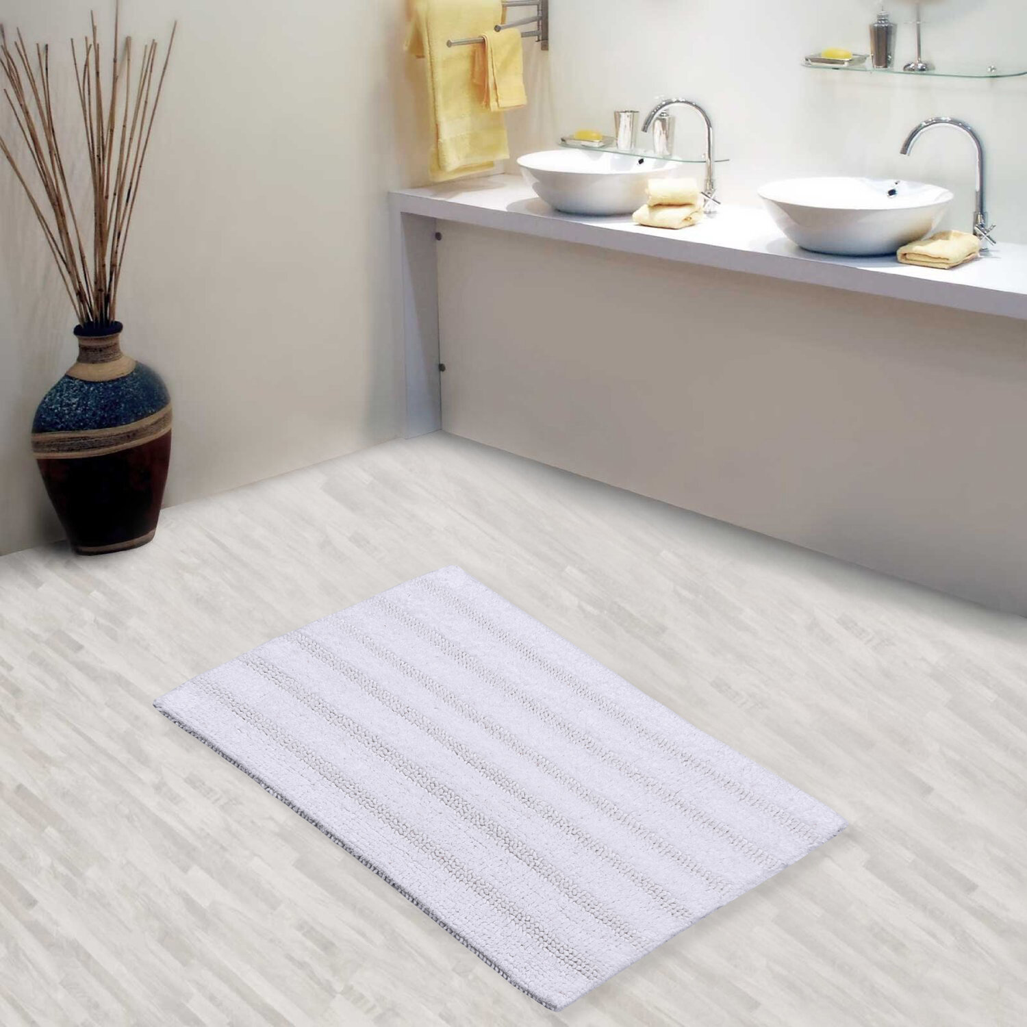 https://assets.wfcdn.com/im/73070156/compr-r85/1513/151350357/kenalee-100-cotton-reversible-bath-rug.jpg