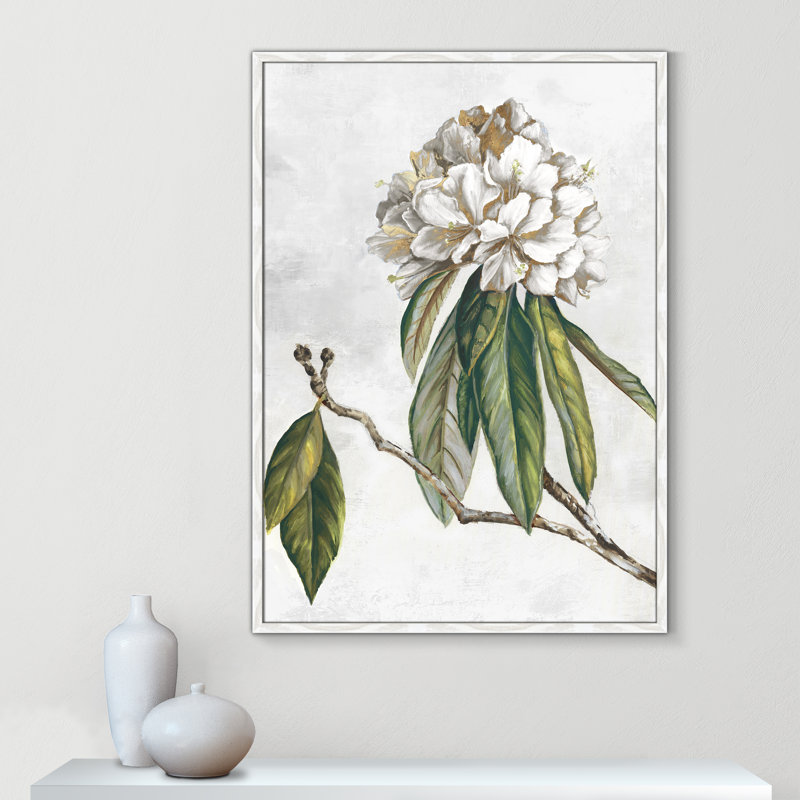 «Pearly Beauty II» par Eva Watts, Grain de bois blanc, L 29,5 po x H 41,5 po, Impression encadrée