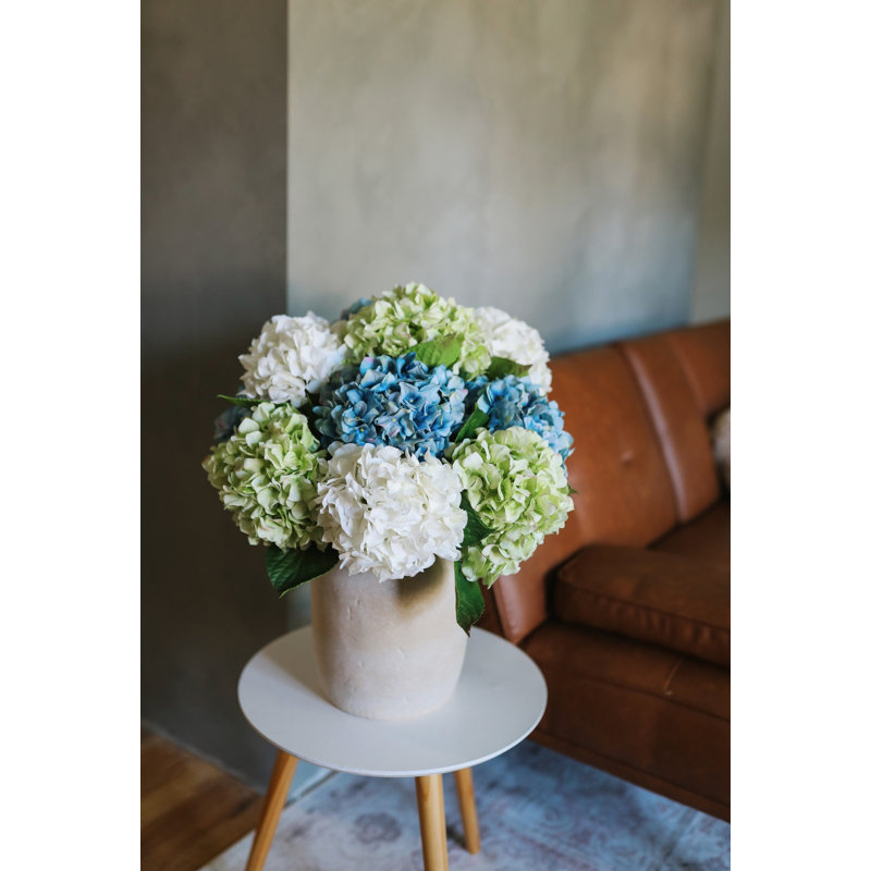 Hortensia vert Real Touch 28,5 po, Vert, H 28,5 po x l 9 po