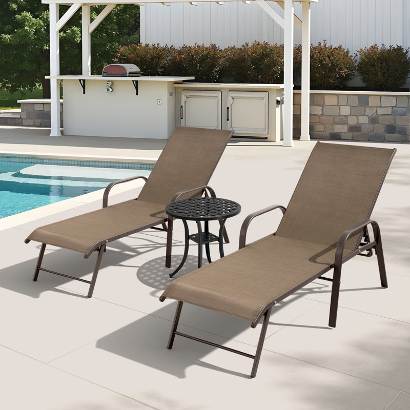 Chaise longue d'extérieur en aluminium avec table ronde, Brun