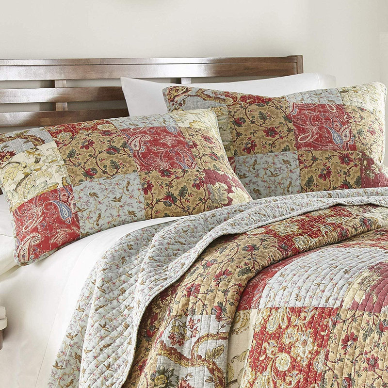 Leslie Queen Brown Cotton Reversible Floral Patchwork Quilt Set