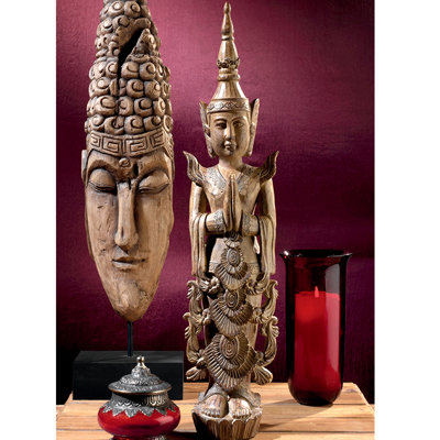 Figurines & Sculptures