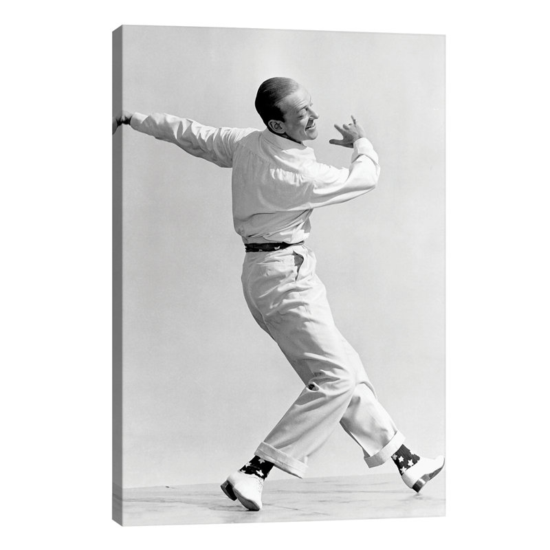 Holiday Inn With Fred Astaire 1942 - Wrapped Canvas Print, 66.04 cm H x 45.72 cm W x 3.175 cm D