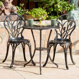 outdoor set With a Table and two chairs