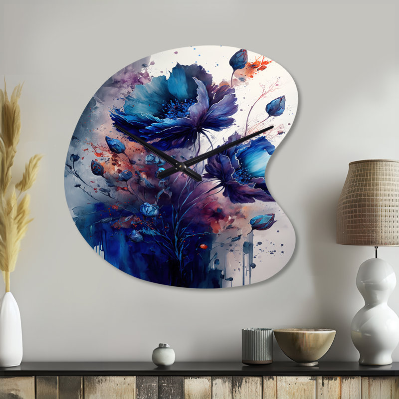 Vibrant Blue Flower Bouquet II - horloge murale asymétrique traditionnelle en métal, impression d'horloge murale bleue, Petit