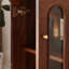 Petite armoire d'appoint de style Mid-antique