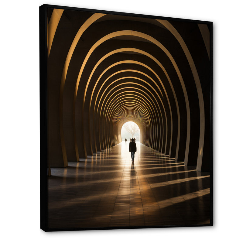 Beige Tunnel Timeless Classic Passage sur toile, H 32 po x l 24 po x P 1 po, Cadre flottant noir
