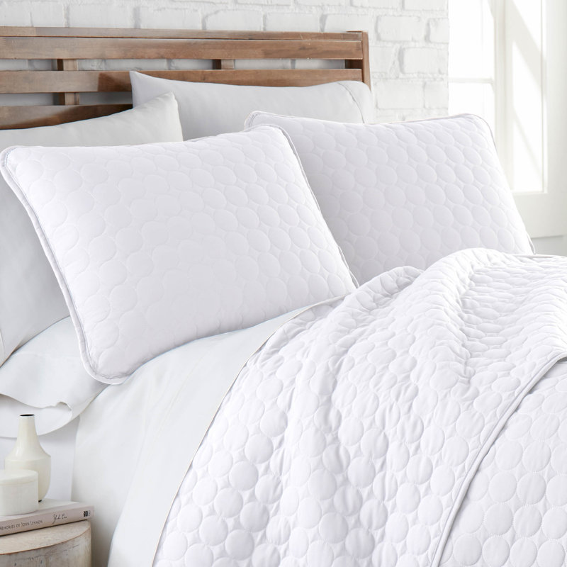 Bright White King Microfiber Quilt Set with Pillow Shams