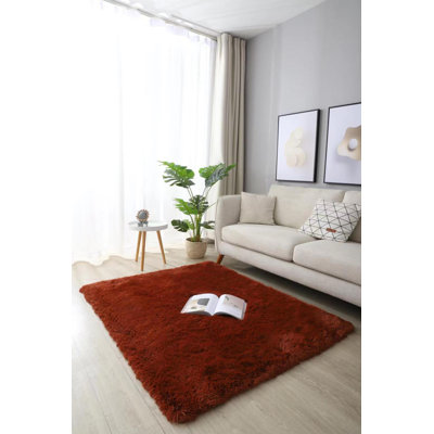 Tapis moelleux en fausse fourrure Quinn Luxury
