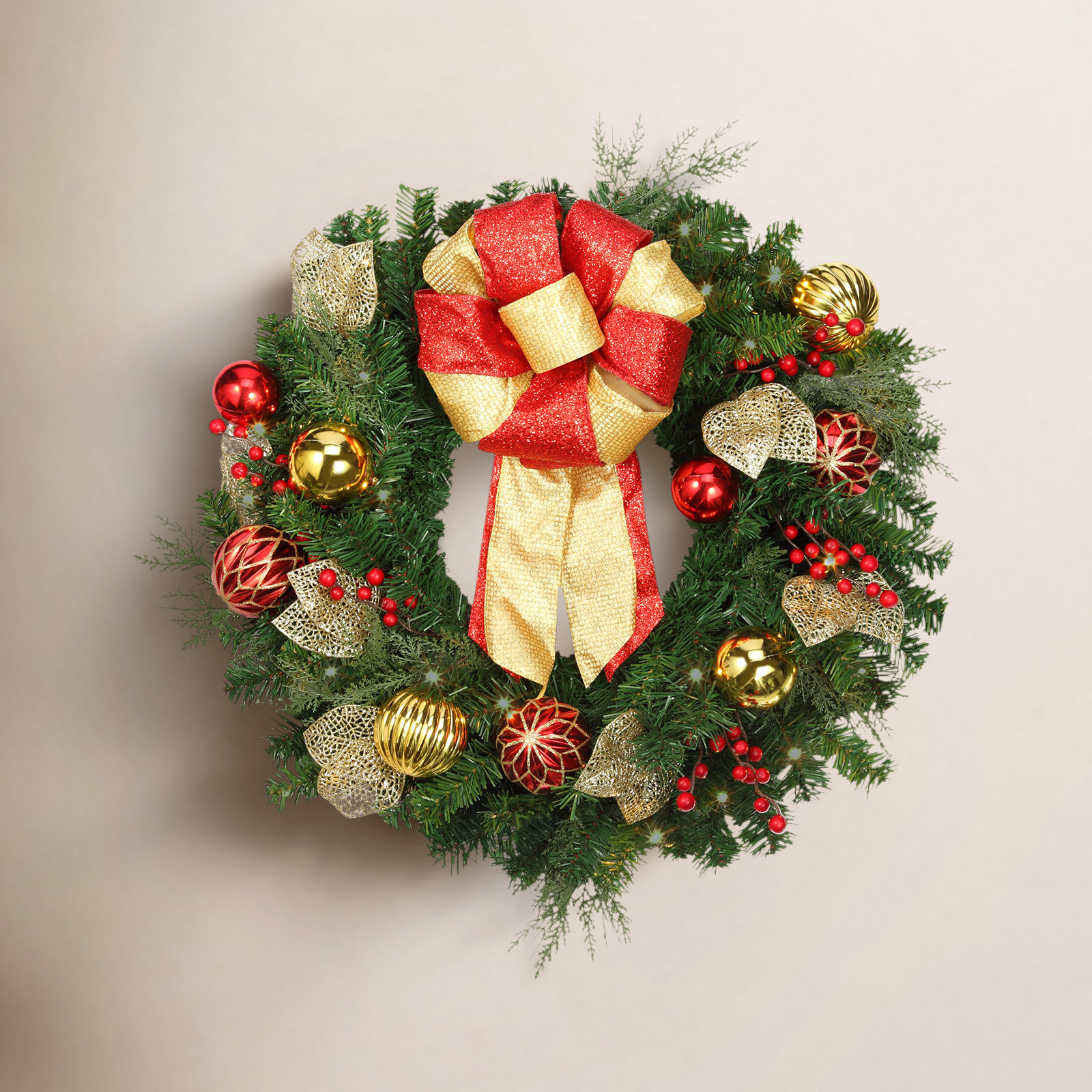 24'' Lighted Wreath