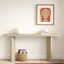 Console moderne avec structure de forme géométrique et grain de bois-1840115538