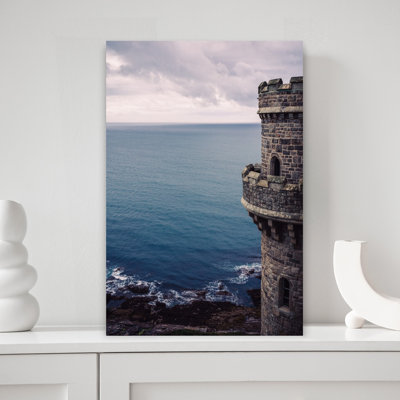 «Coastal Tower View Dramatic Serene Tranquil Coastal Landscape», reproduction d'art mural