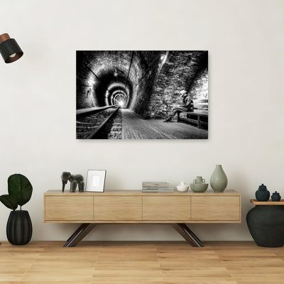 «Man Tunnel», impression spectaculaire d'art urbain urbain