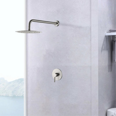 Robinet de douche en nickel brossé fixé au mur avec valve incluse - arrangement de fabrication en laiton