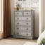 L'ensemble de chambre à coucher de style campagne moderne 4 pièces comprend une commode à 10 tiroirs, une commode haute à 6 tiroirs et 2 tables de chevet, gris