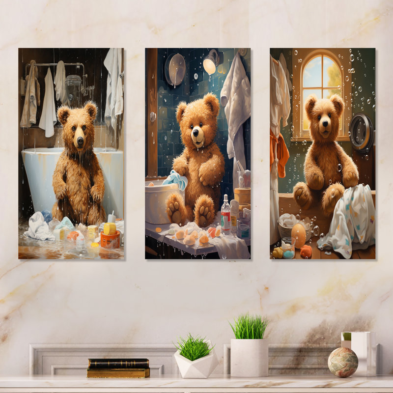 «Bear Bathaign Bubbles I» - Ensemble de 3 reproductions d'art mural, Toile tendue, H 32 po x l 48 po