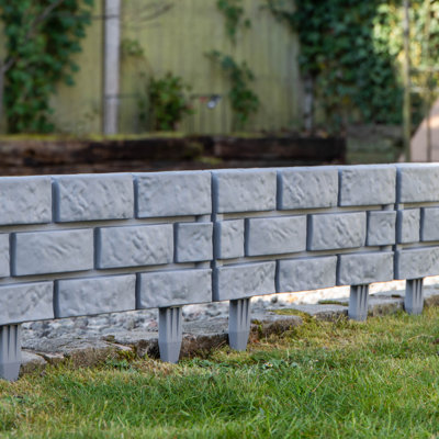 Samuel Alexander 17 cm H x 29 cm W Plastic Border Fencing