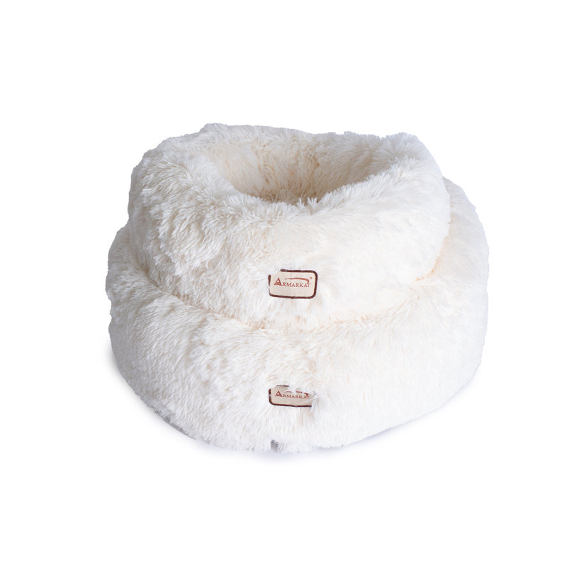 Medium Off-White Ultra Plush Faux Fur Pet Bed