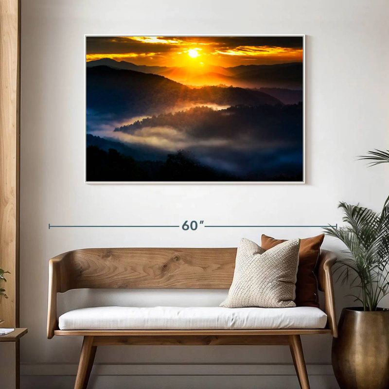 Lever de soleil sur les montagnes enfumées, 13 po x 9 po, Cadre flottant blanc