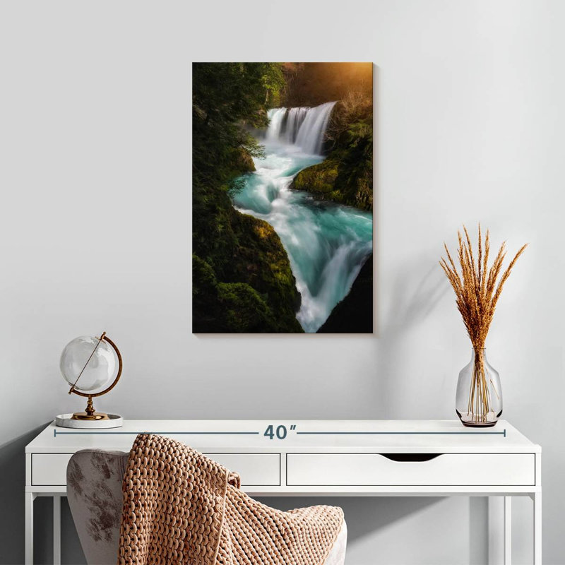 Kerrick Spirit Falls à Washington, H 24 po x l 16 po
