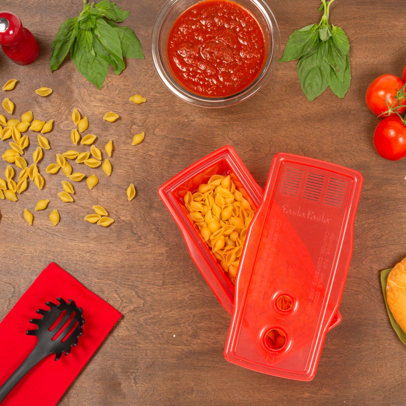 Fasta Pasta, Red
