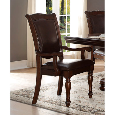 Fauteuils de salle à manger 2 pièces, revêtement traditionnel en similicuir brun, finition bois de cerisier, sièges avec accoudoirs traditionnels de 19,5 po de hauteur, ensemble de salle à manger de 14,25 po