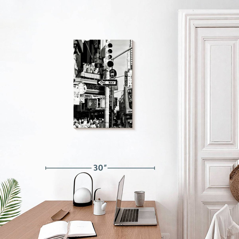 Aime Traffic Light Times Square, 24" H x 16" W
