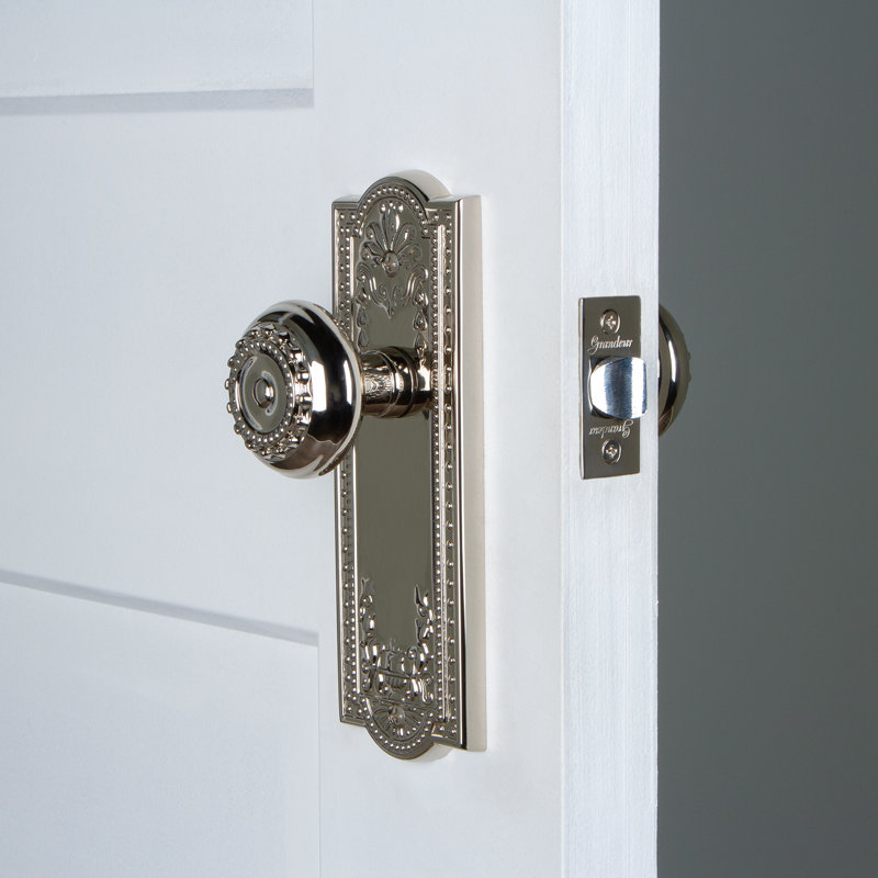Grandeur Parthenon Plate Passage with Parthenon Door Knob, Polished Nickel, 2 3/8"