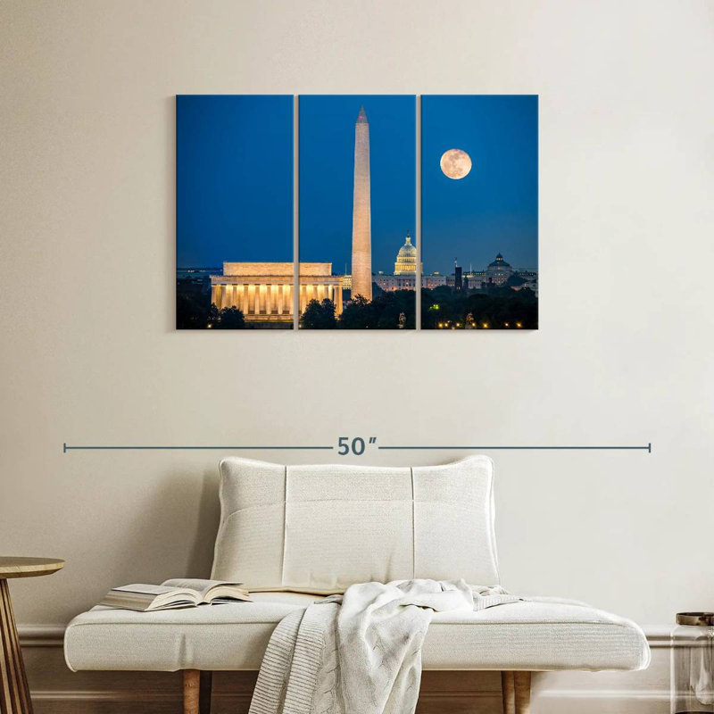 Sireci DC, 24" H x 38" W