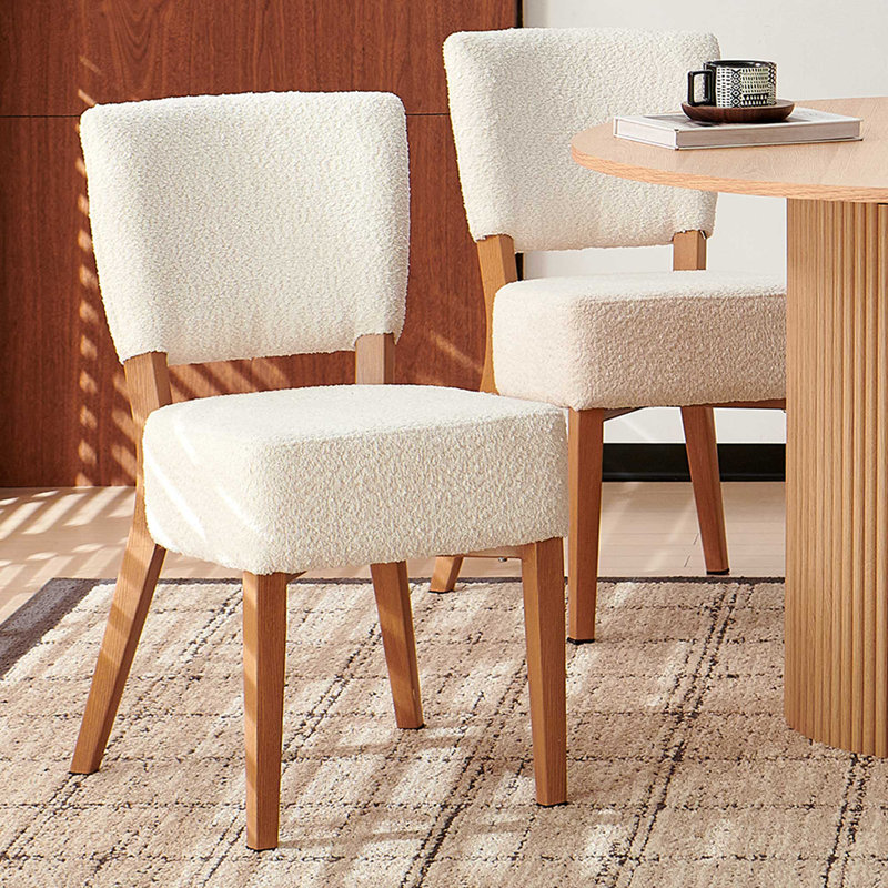 Ensemble de 2 chaises de salle à manger empilables et rembourrées avec pieds en métal couleur chêne, Blanc, Bois jaune clair