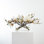 Arrangement d'illusion d'eau dans un vase de poche ovale blanc Magnolia Blossom