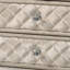 Table de chevet beige en velours