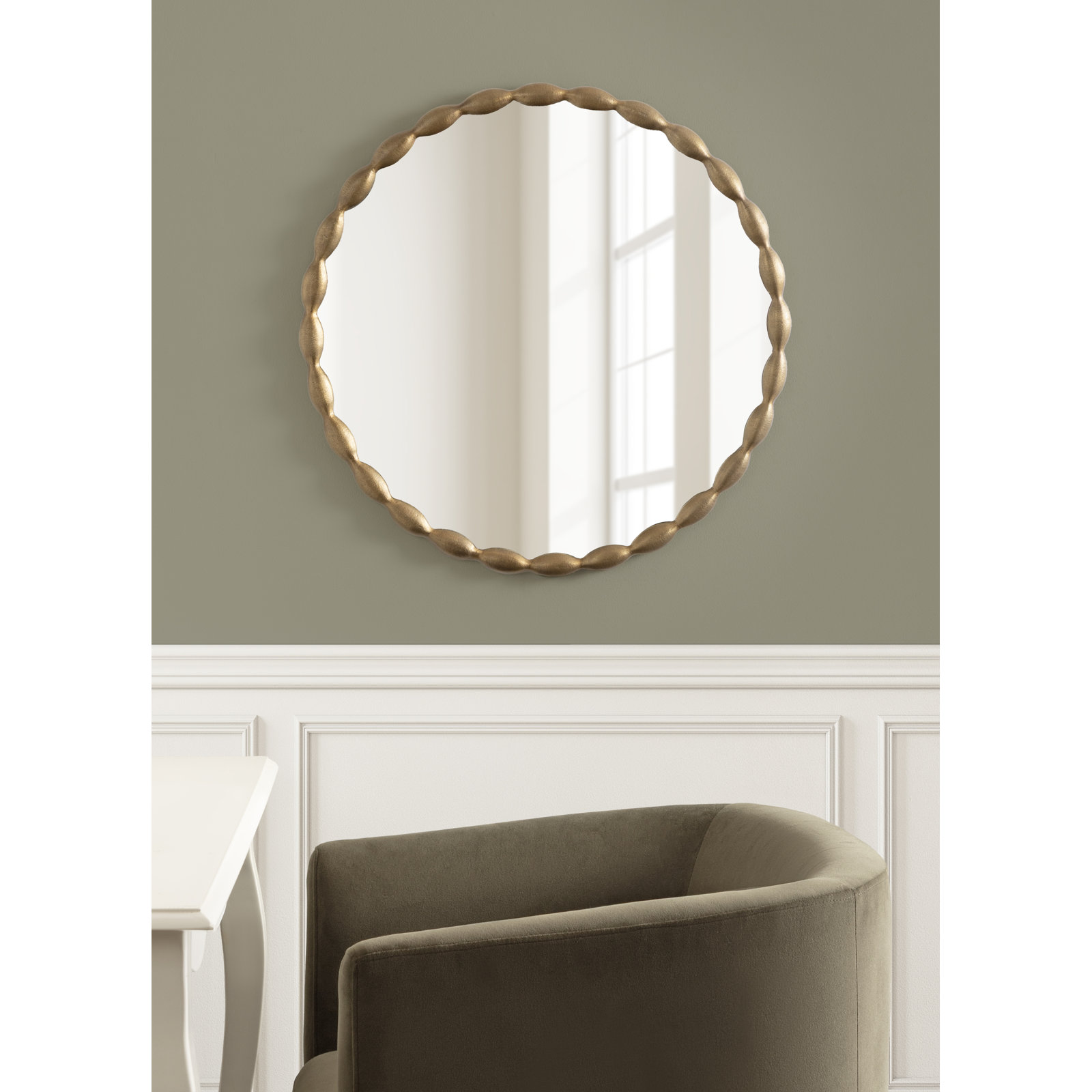 Perlina Round Metal Wavy Wall Mirror