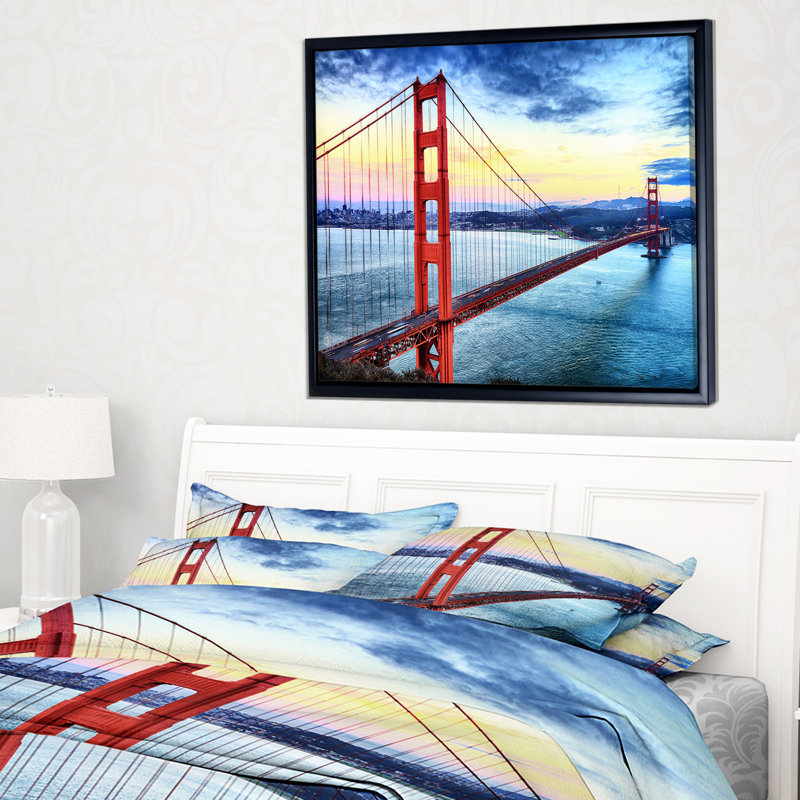 «Golden Gate Bridge in San Francisco», photographie, H 30 po x l 40 po x P 1,5 po, Toile avec cadre flottant