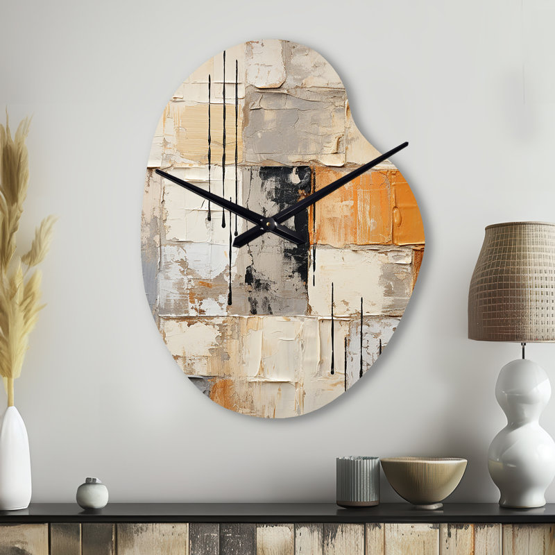 Abstraction I - horloge murale asymétrique en métal, impression de forme unique jaune, Petit