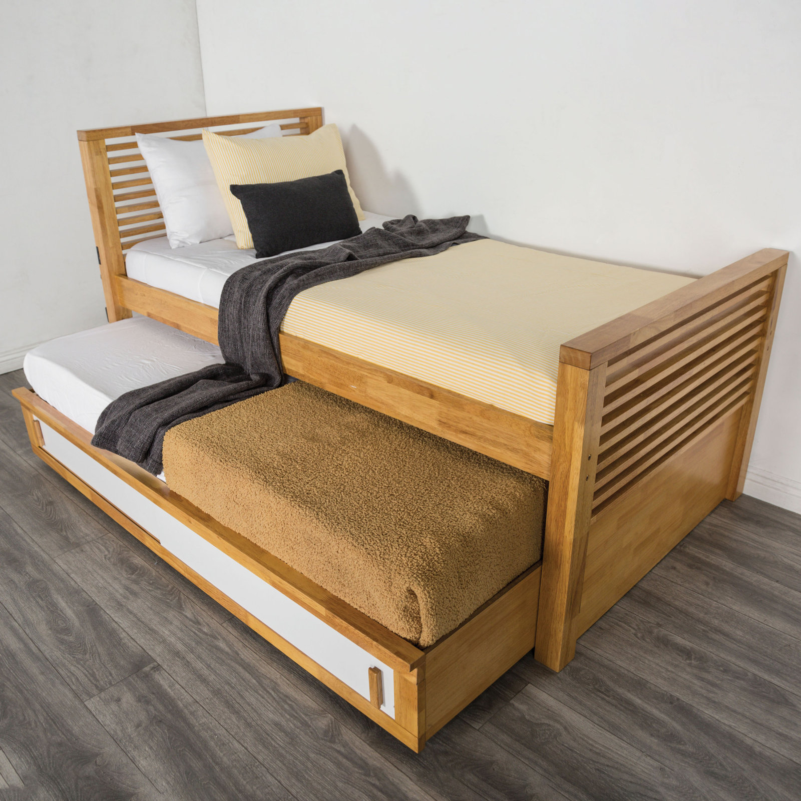 Blanche Full Captain Bed, Twin