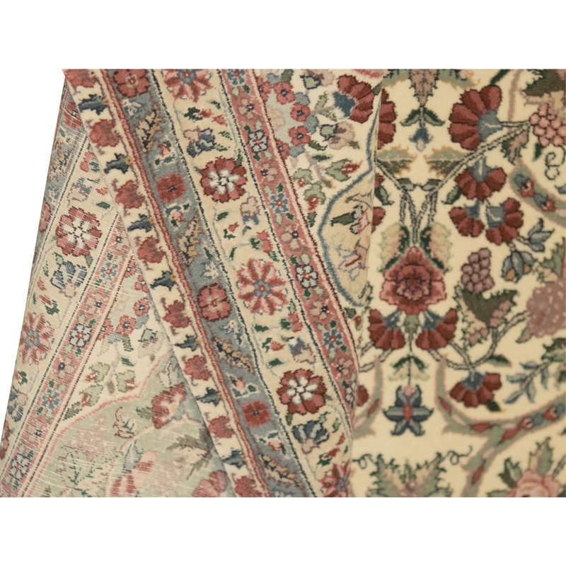 Tapis ivoire noué à la main de haute qualité