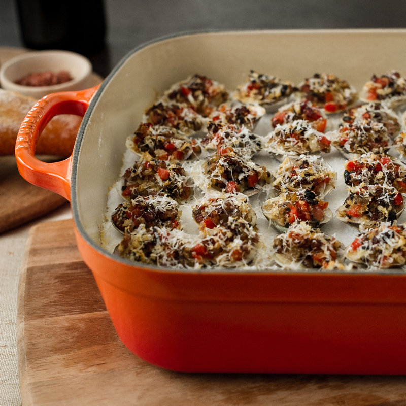 Le Creuset Signature Cast Iron Roaster, Volcanic, 33cm / 4.9L