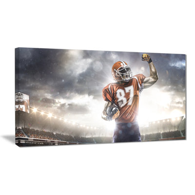 American Footballer on Stadium - Reproduction d'art graphique sur toile tendue